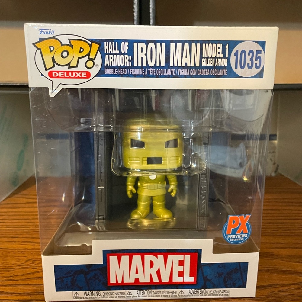 Funko Pop Marvel Iron Man Hall of Armor: Model 1. Golden Armor.